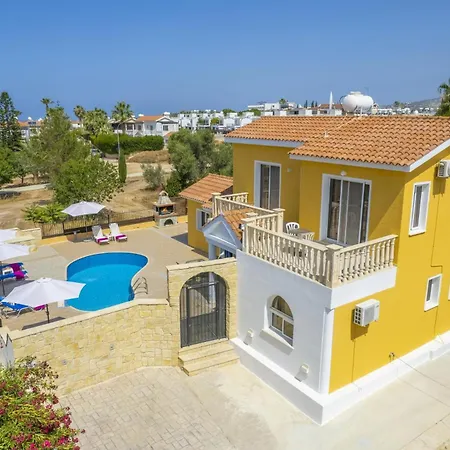 Villa Frida By *